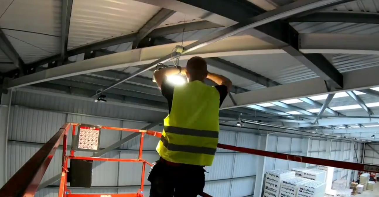 Фото 3 — Как выбрать исполнителя для работ по монтажу освещения